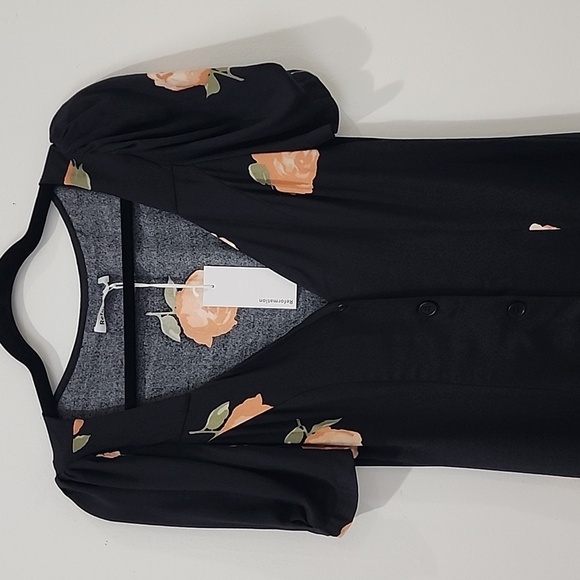 Reformation Britt Short Sleeve Button Down Dress - Picture 3 of 12